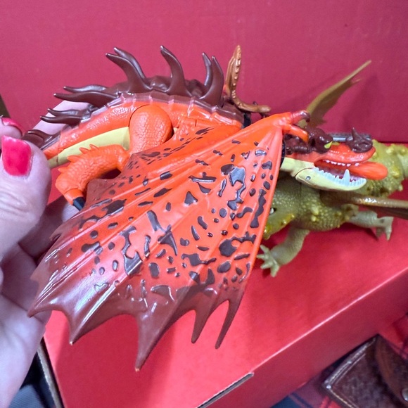 How to Train Your Dragon plus Green Orange Purple Dragon Action Figures Playset - Picture 12 of 16